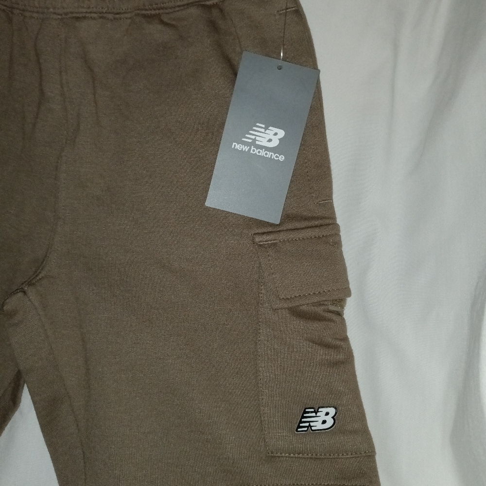 New Balance Brown Cargo Shorts - Picture 4 of 8